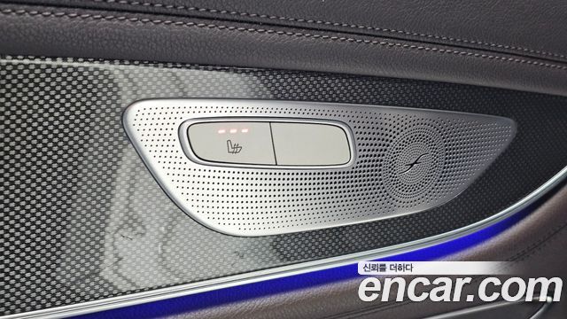 Mercedes-Benz CLS-Class 2019 — photo 30
