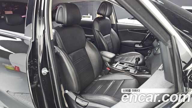 Kia Sorento 2017 — photo 13