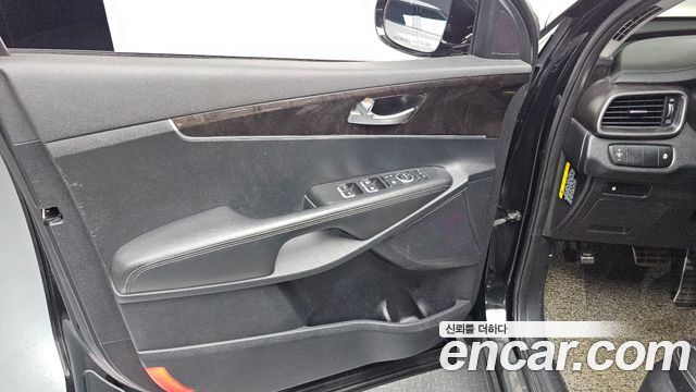 Kia Sorento 2017 — photo 14