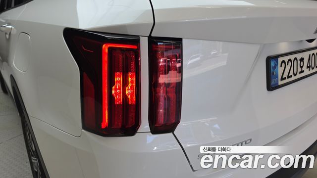 Kia Sorento 2023 — photo 9