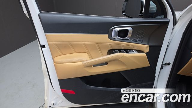 Kia Sorento 2023 — photo 14