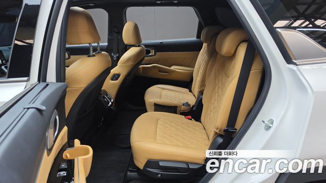 Kia Sorento 2023 — photo 16