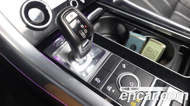 Land Rover Range Rover Sport 2019 — photo 12