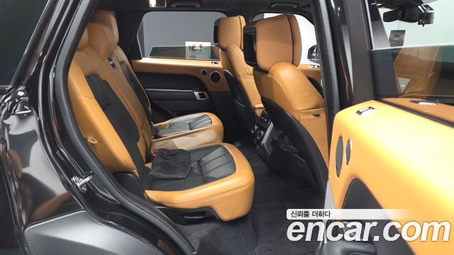 Land Rover Range Rover Sport 2019 — photo 18