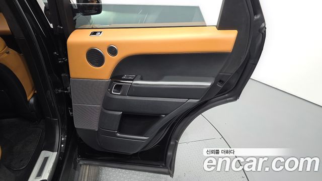 Land Rover Range Rover Sport 2019 — photo 15