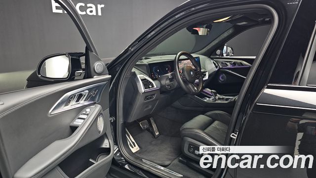 BMW XM 2023 — photo 13