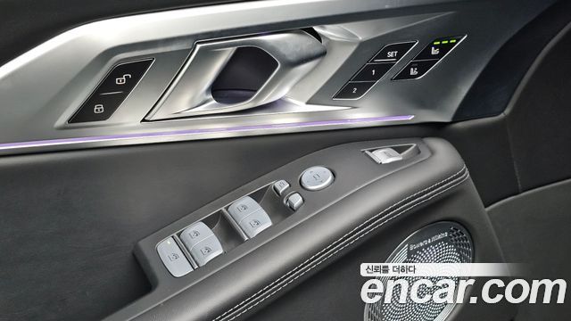 BMW XM 2023 — photo 32