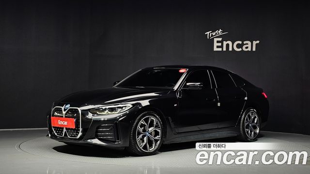 BMW i4 2022 — photo 1