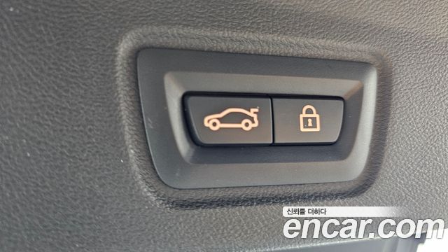 BMW i4 2022 — photo 24