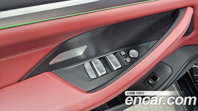 BMW i4 2022 — photo 30