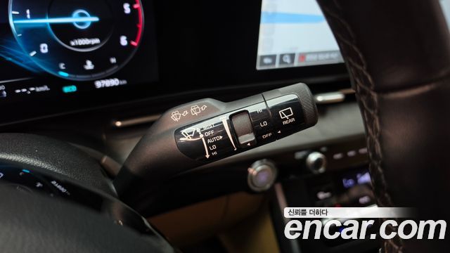 Kia Canival 2023 — photo 24
