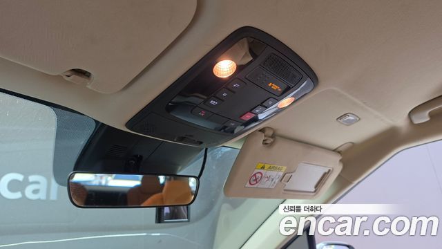 Kia Canival 2023 — photo 26