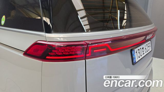 Kia Canival 2023 — photo 9