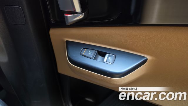 Kia Canival 2023 — photo 32