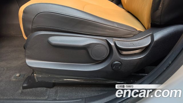 Kia Canival 2023 — photo 33