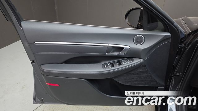 Hyundai Sonata 2022 — photo 14