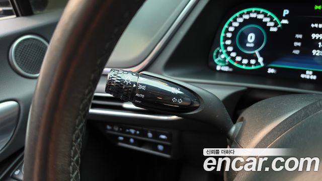 Hyundai Sonata 2022 — photo 30