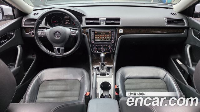 Volkswagen Passat 2015 — photo 7