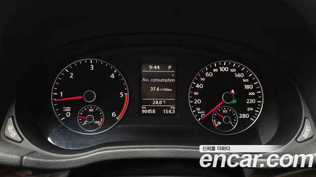 Volkswagen Passat 2015 — photo 8