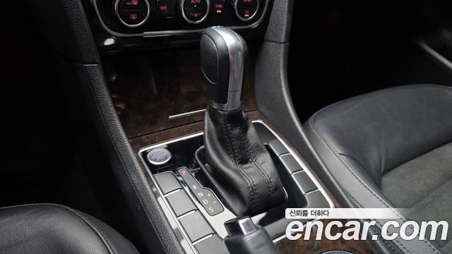 Volkswagen Passat 2015 — photo 9
