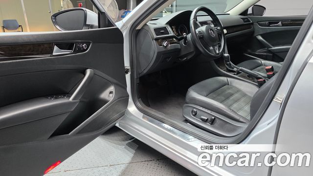 Volkswagen Passat 2015 — photo 10