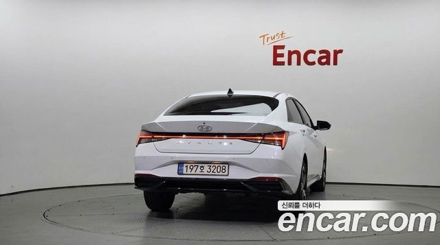 Hyundai AVANTE 2023 — photo 4