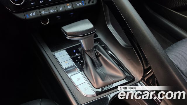 Hyundai AVANTE 2023 — photo 12