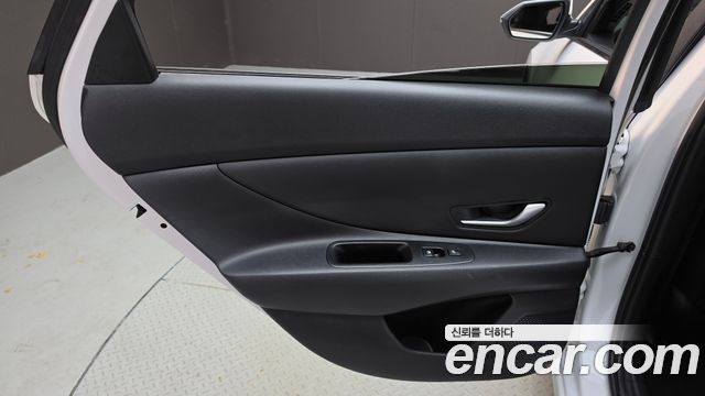 Hyundai AVANTE 2023 — photo 15