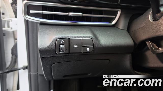 Hyundai AVANTE 2023 — photo 27