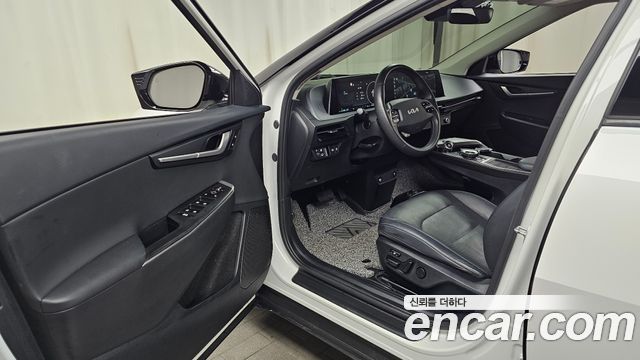 Kia EV6 2022 — photo 13