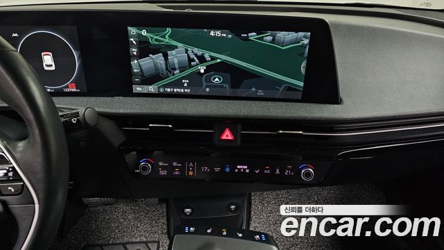 Kia EV6 2022 — photo 18