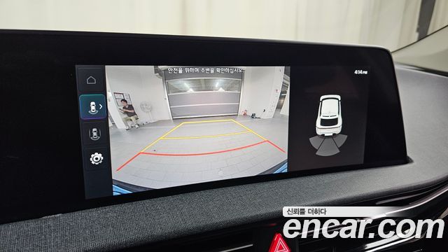 Kia EV6 2022 — photo 20