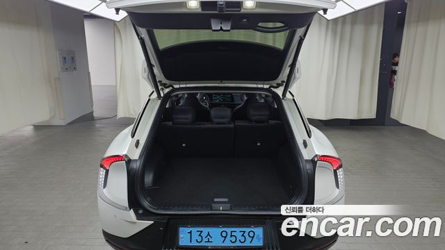 Kia EV6 2022 — photo 22