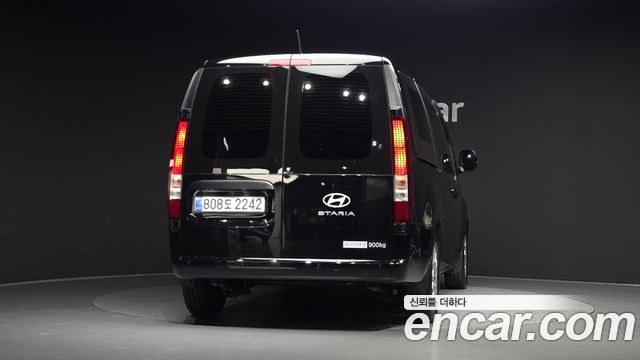 Hyundai Staria 2025 — photo 4