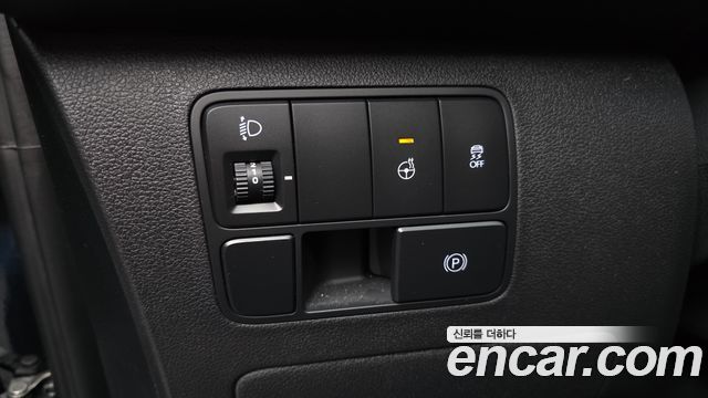 Hyundai Staria 2025 — photo 26