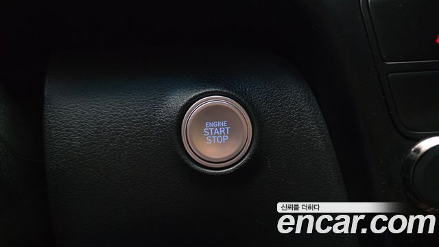 Hyundai Staria 2025 — photo 27