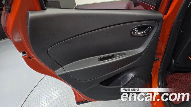 Renault Korea QM3 2015 — photo 15