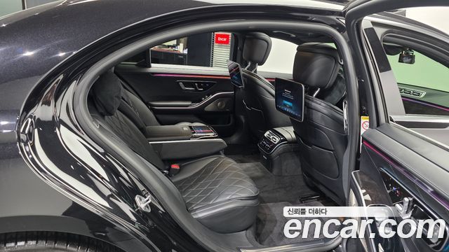Mercedes-Benz S-Class 2021 — photo 18