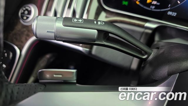 Mercedes-Benz S-Class 2021 — photo 29