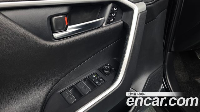 Toyota RAV4 2024 — photo 27