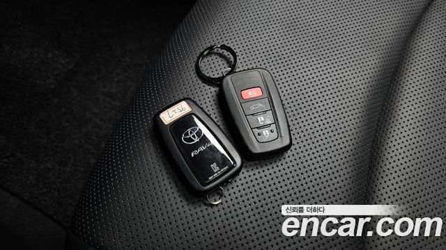 Toyota RAV4 2024 — photo 36