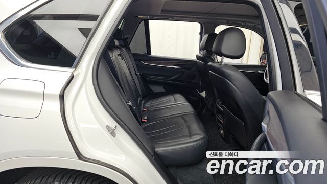 BMW X5 2015 — photo 12