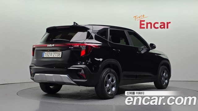Kia Seltos 2023 — photo 2