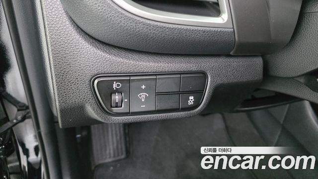 Kia Seltos 2023 — photo 17