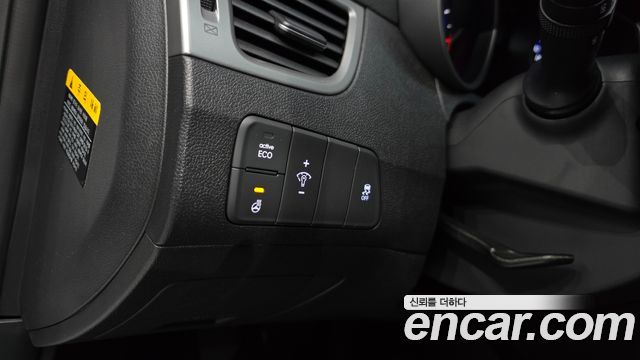 Hyundai AVANTE 2015 — photo 22