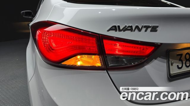 Hyundai AVANTE 2015 — photo 9