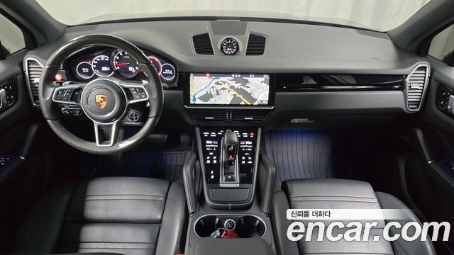 Porsche Cayenne 2020 — photo 10