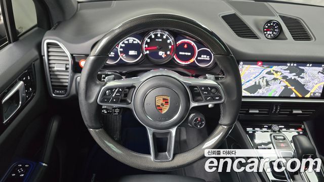 Porsche Cayenne 2020 — photo 18
