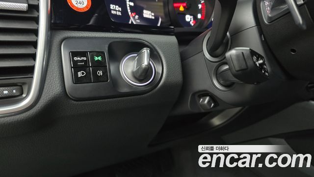 Porsche Cayenne 2020 — photo 26