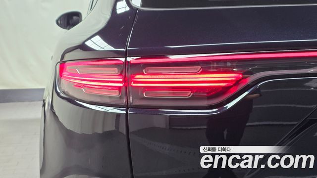 Porsche Cayenne 2020 — photo 9